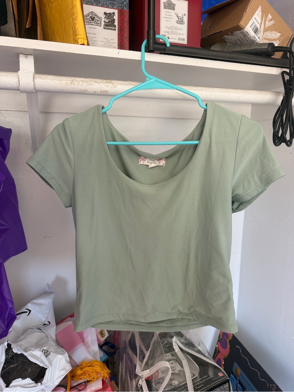 Scoop Neck Short Sleeve Top - Sage Green